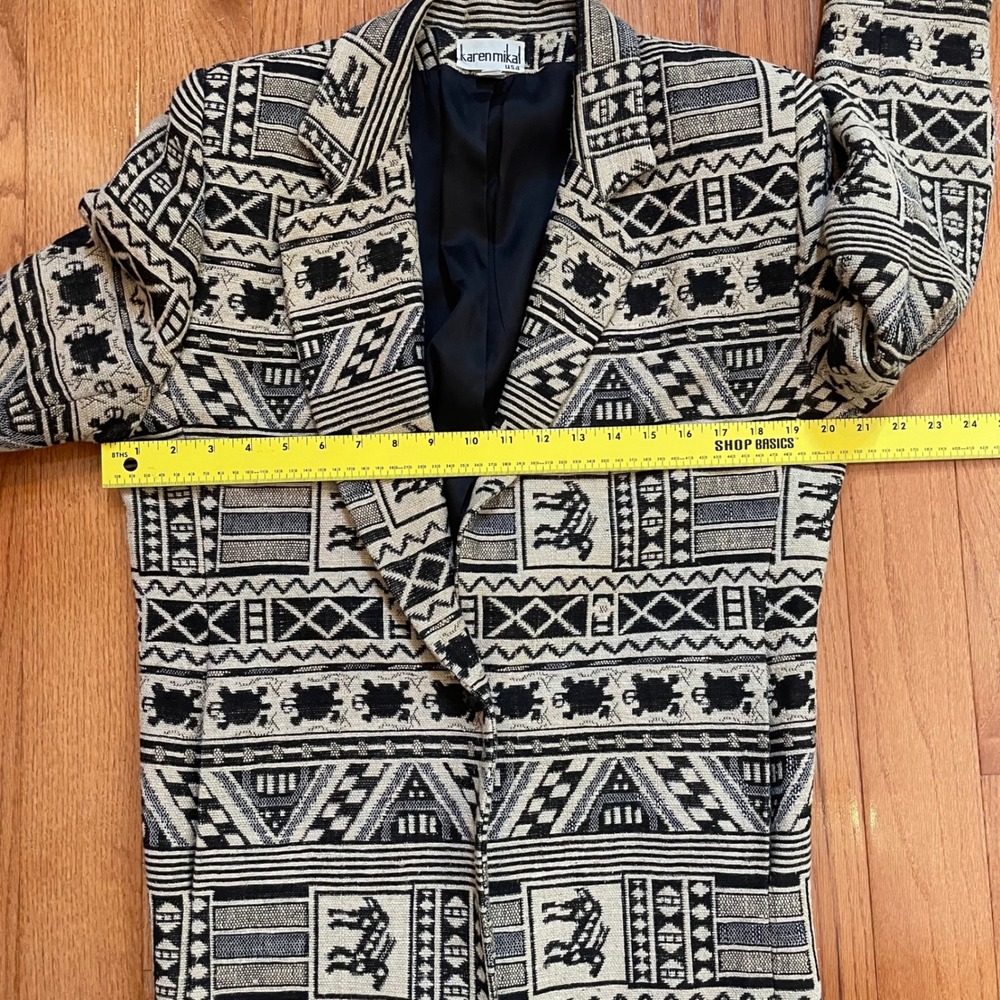 Karen Mikal Black and Tan Patterned Blazer - Picture 6 of 11